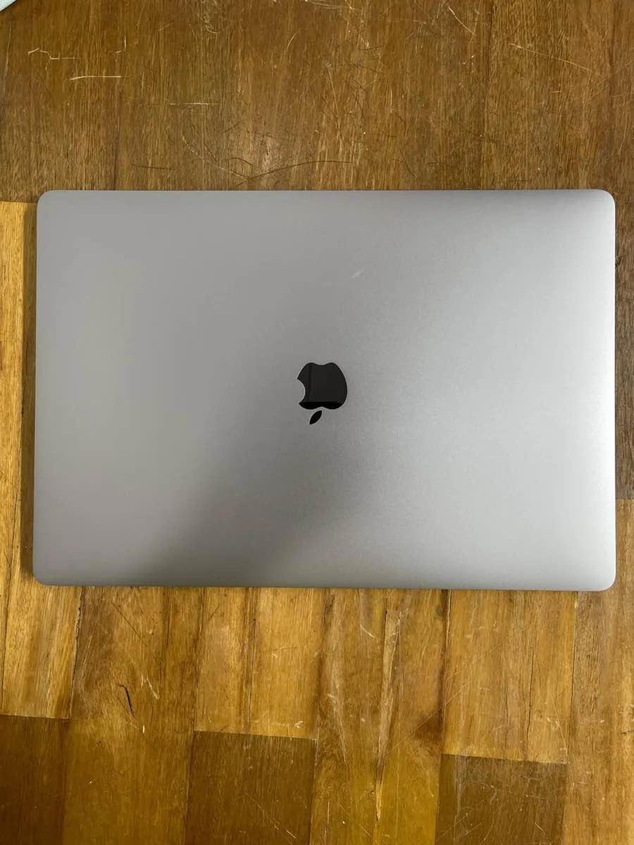 Apple Macbook Pro Intel Core I9, 32gb Ram, 1tb Ssd 4video Gris Espaciel - Image 6