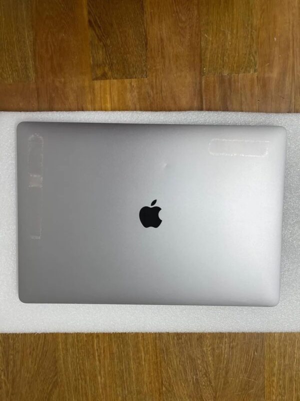 Super equipaso Macbook Pro A2141 I9 32gb Ram 2tb Ssd 8 Video Super Oferta Gris Espaciel - Image 7