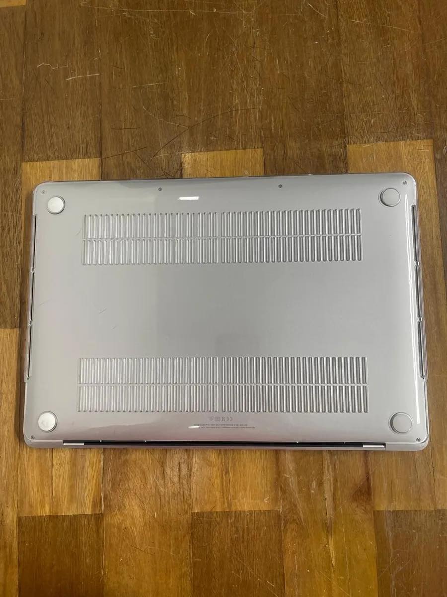 Exelente Macbook Pro A1990 15 Core I9 32ram Ssd 1 Tera Plateado - Image 7