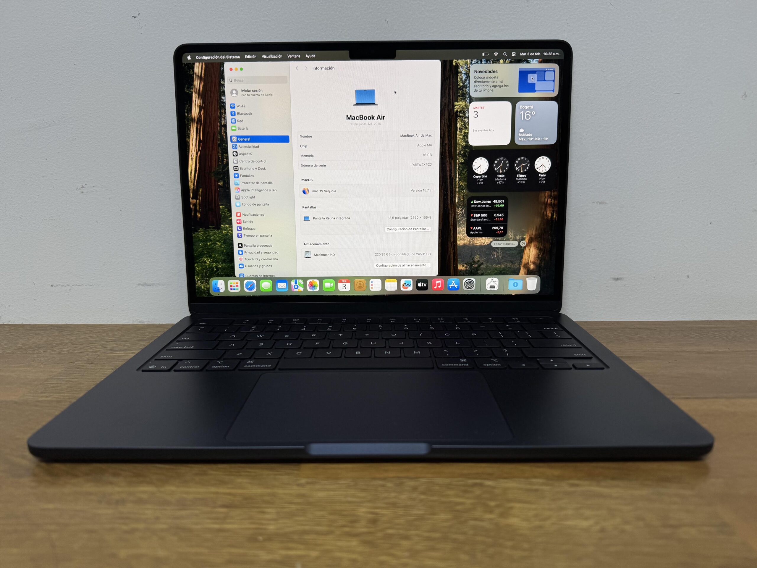 Espectacular Macbook Air M4 2025 De 13 Pulgadas Con 256bg